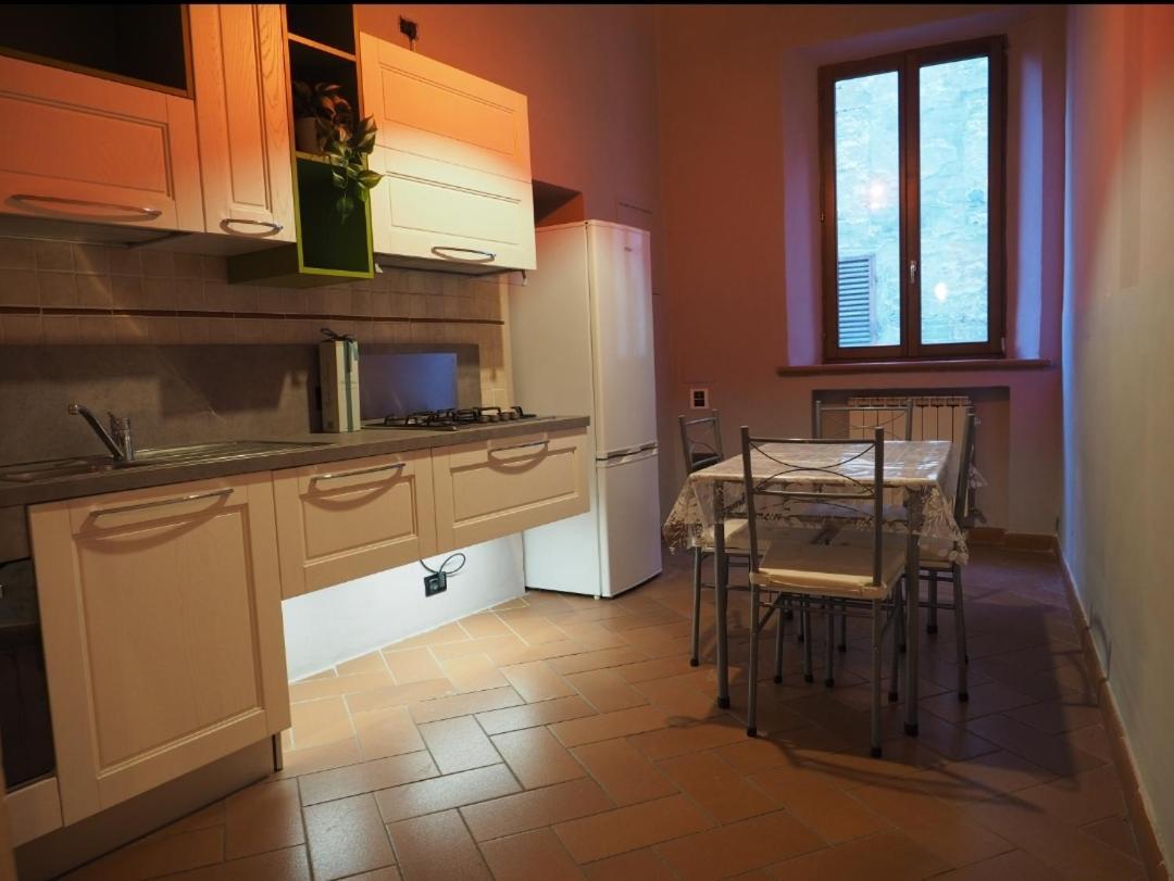 Il Nido Dell'Aquila By Francigenaapartments Siena Bagian luar foto